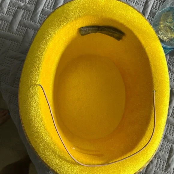 Fitted Tuxedo Dance Costume!-  Venus Blazer/shorts/tuxedo top, bowtie & gold hat - Picture 12 of 16